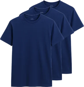 Ett 3-pack T-shirts i färgen Baltic Blue. Baltic Blue är lite mer klarblå än marinblå, men mörkare och dovare än ren blå. T-shirten är från Swetees av modellen Heritage Tee.